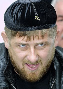 Взяв под свой контроль расследование пыточного дела в отношении сотрудников ОРБ-2, президент Чечни Рамзан Кадыров рассчитывает избавить республику от неподконтрольных себе силовиков. Фото: AP. Загружается с сайта Ъ