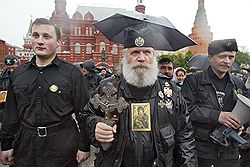 Православная общественность готова пойти против «Марша несогласных» крестным ходом. Фото: Дмитрий Лебедев / Коммерсантъ. Загружается с сайта Ъ