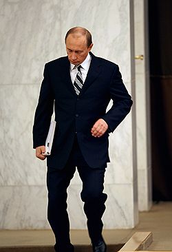 Вчера президент России Владимир Путин постарался сделать все для того, чтобы не производить впечатления «хромой утки». Фото: Дмитрий Азаров / Коммерсантъ. Загружается с сайта НеГа