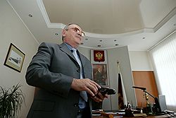 Из источников в областном суде стало известно, что Михаил Коротков вскоре собирается выйти в отставку. Загружается с сайта Ъ
