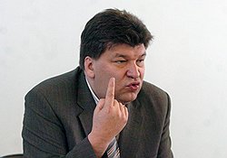 Мэр Петрозаводска Виктор Масляков очень недоволен депутатами карельского парламента. Загружается с сайта Ъ